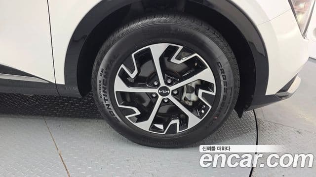 2024 Kia (Киа) Sportage 5세대 Hybrid — миниатюра 8