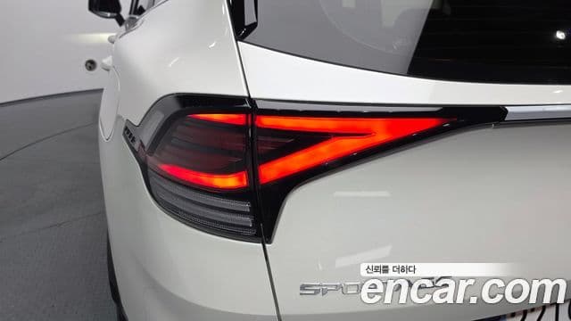 2024 Kia (Киа) Sportage 5세대 Hybrid — миниатюра 9