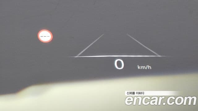 2024 Genesis GV60 — миниатюра 8