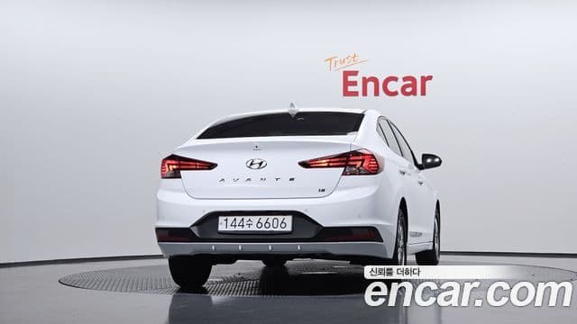 2020 Hyundai (Хёндэ) The New Avante AD — миниатюра 10