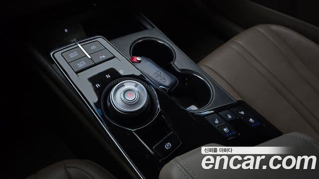 2023 Kia (Киа) K8 Hybrid