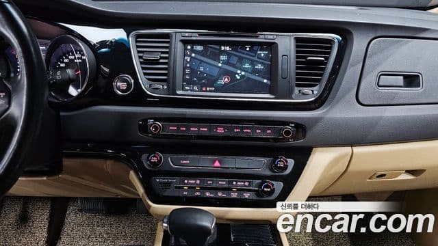 2016 Kia (Киа) All New Carnival — миниатюра 7