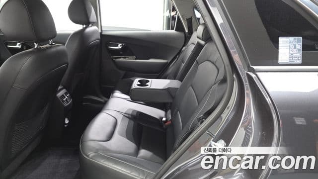 2019 Kia (Киа) Niro EV — миниатюра 8