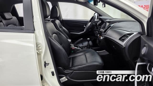 2014 SsangYong New 코란도 C — миниатюра 10