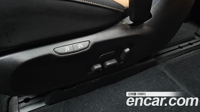 2021 Kia (Киа) Carnival 4th Gen — миниатюра 2