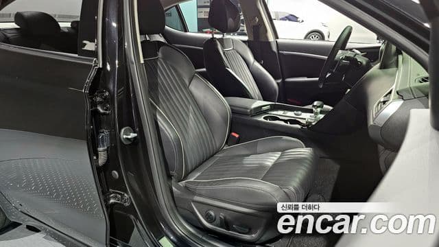 2019 Genesis G70 — миниатюра 8