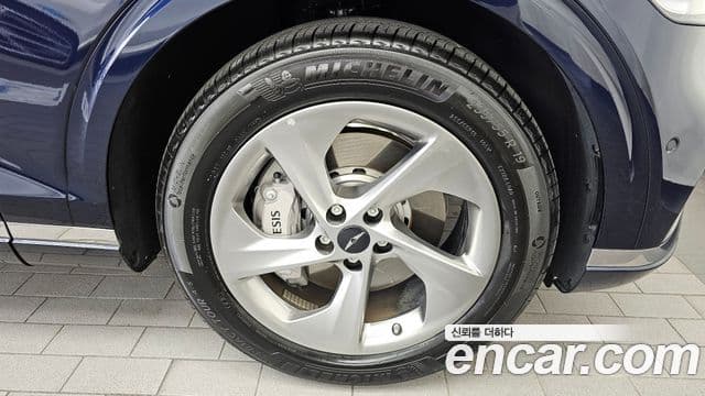 2024 Genesis GV70 — миниатюра 6