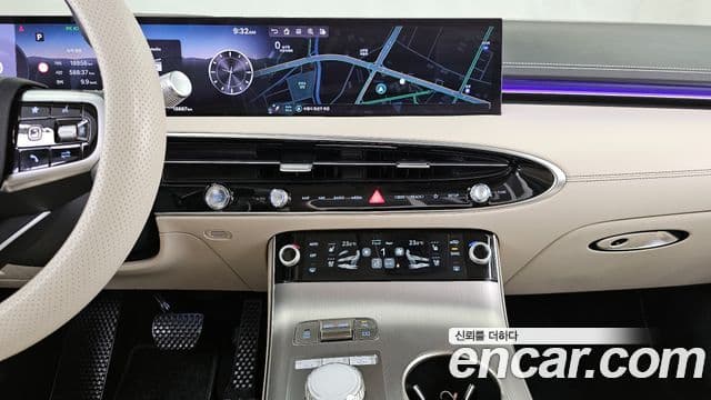 2024 Genesis GV70 — миниатюра 9
