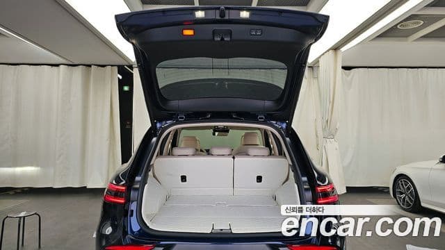 2024 Genesis GV70 — миниатюра 8