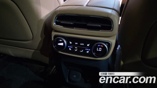 2021 Genesis GV80 — миниатюра 9