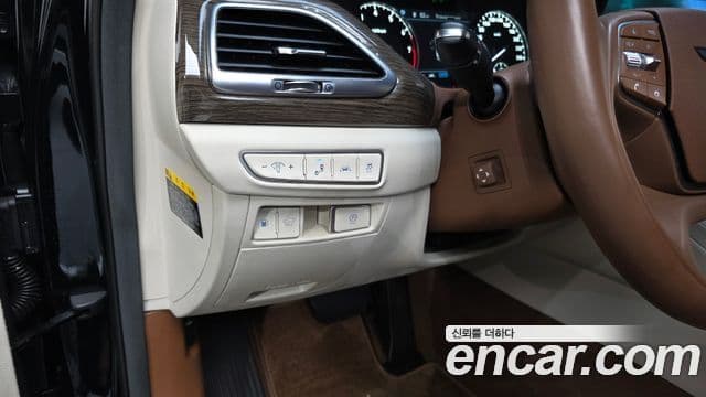 2020 Genesis G90 — миниатюра 6