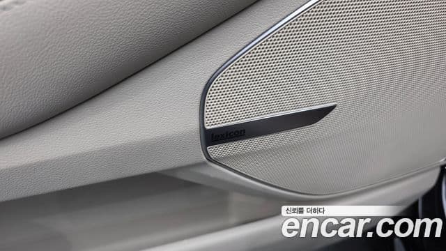 2020 Genesis G90 — миниатюра 5