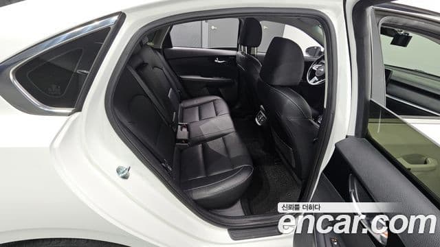 2021 Kia (Киа) All New K3 — миниатюра 6