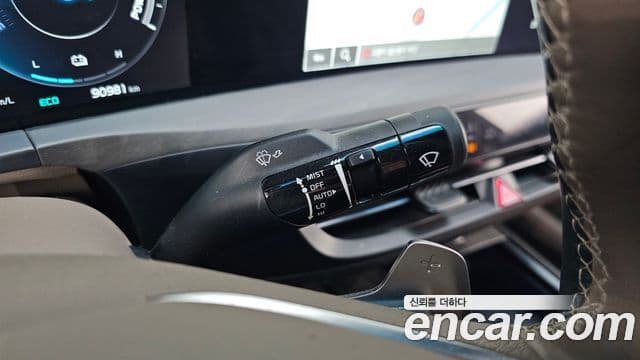 2021 Kia (Киа) K8 Hybrid — миниатюра 8