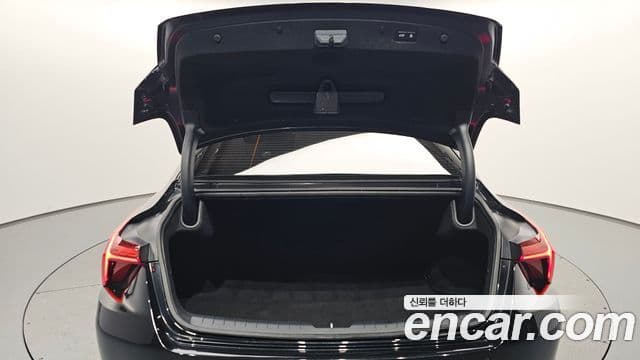 2021 Kia (Киа) K8 Hybrid — миниатюра 7