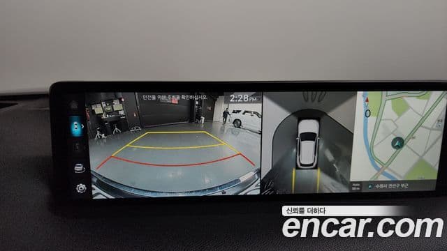 2023 Genesis GV70 — миниатюра 7
