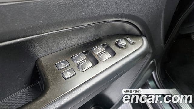 2019 SsangYong 렉스턴 스포츠 — миниатюра 8