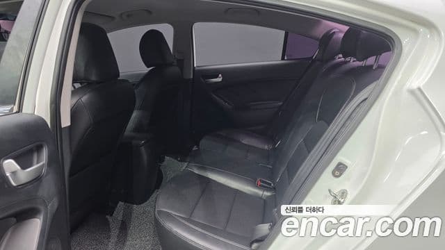 2015 Kia (Киа) K3 — миниатюра 10
