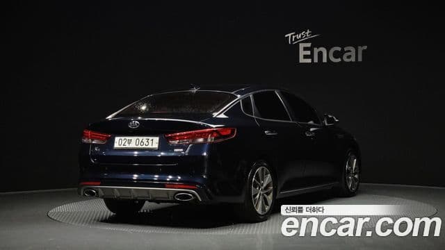 2015 Kia (Киа) K5 2nd Gen — миниатюра 10