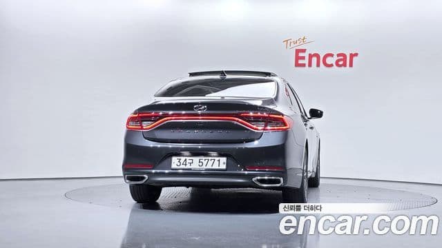 2018 Hyundai (Хёндэ) Grandeur IG Hybrid — миниатюра 10