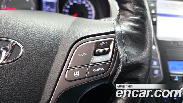 2013 Hyundai (Хёндэ) Santa Fe DM — миниатюра 2