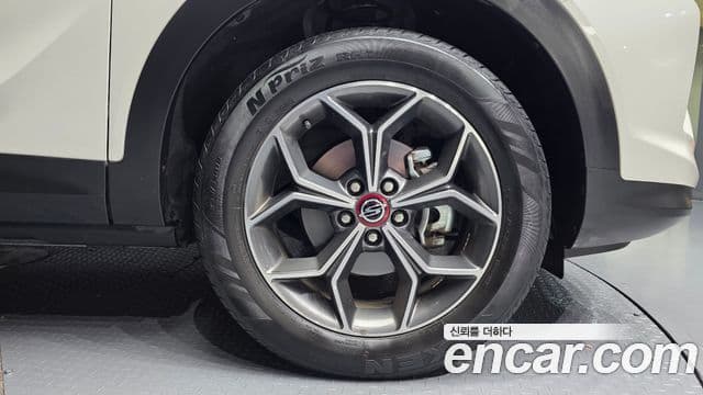 2021 SsangYong 뷰티풀 코란도 — миниатюра 8