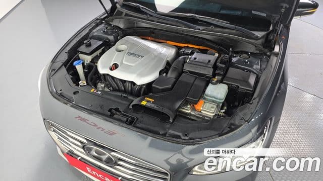 2017 Hyundai (Хёндэ) Grandeur IG Hybrid — миниатюра 3