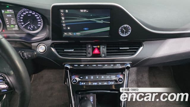 2017 Hyundai (Хёндэ) Grandeur IG Hybrid — миниатюра 10