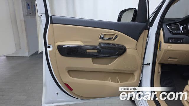 2020 Kia (Киа) The New Carnival — миниатюра 2