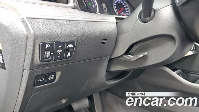 2020 Kia (Киа) K5 Hybrid 3rd Gen — миниатюра 8