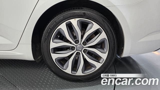 2016 Renault Korea SM6 — миниатюра 8