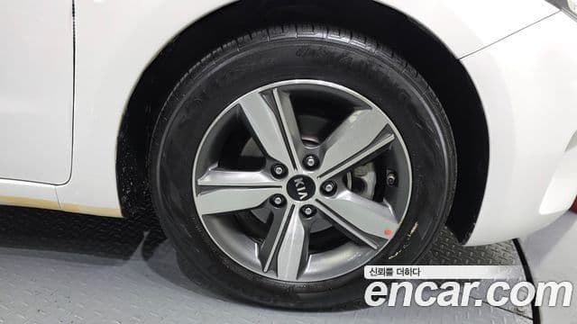 2018 Kia (Киа) The New K3 — миниатюра 9