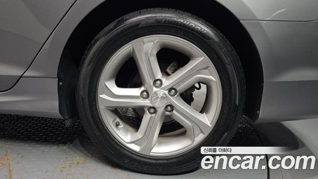2018 Hyundai (Хёндэ) Sonata 뉴 라이즈 — миниатюра 7