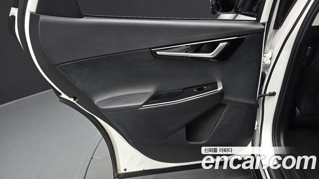 2022 Kia (Киа) EV6 — миниатюра 4