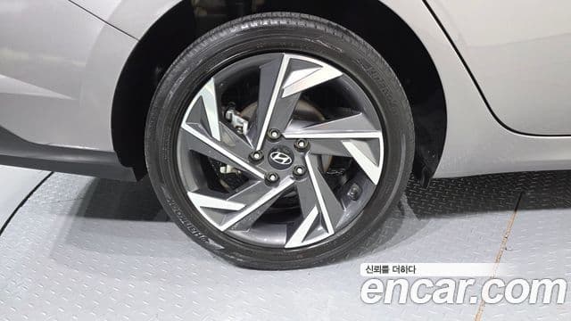 2023 Hyundai (Хёндэ) The New Avante Hybrid (CN7) — миниатюра 3