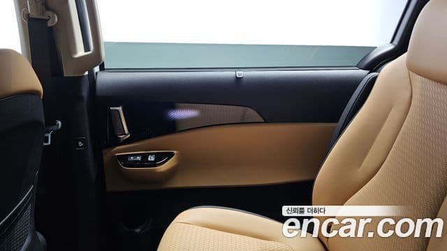 2023 Kia (Киа) Carnival 4th Gen — миниатюра 2