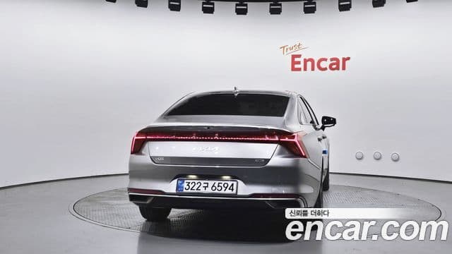 2022 Kia (Киа) K8 Hybrid — миниатюра 8