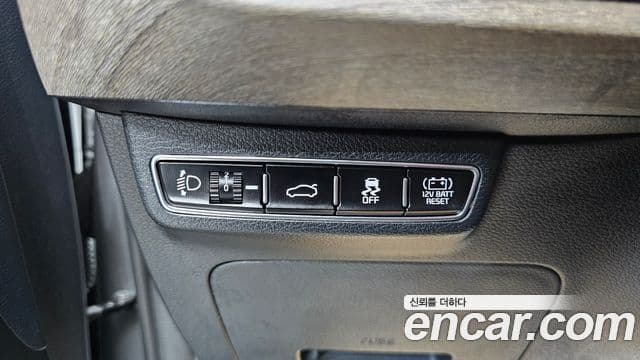 2022 Kia (Киа) K8 Hybrid — миниатюра 3