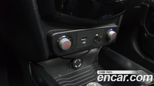 2016 SsangYong Tivoli Air — миниатюра 2