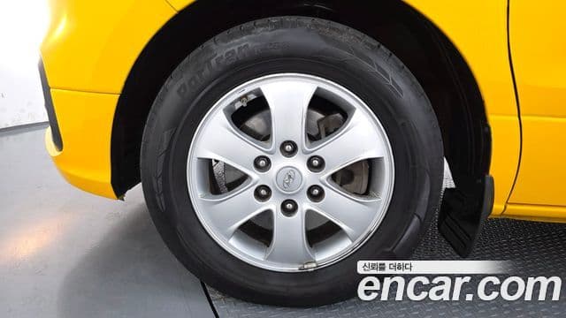 2020 Hyundai (Хёндэ) The New Grand Starex — миниатюра 6