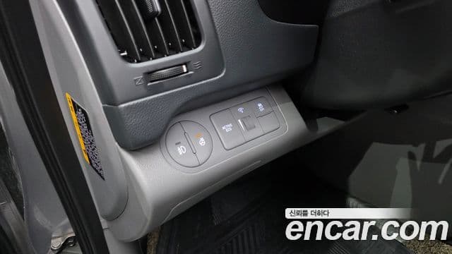 2021 Hyundai (Хёндэ) The New Grand Starex — миниатюра 5