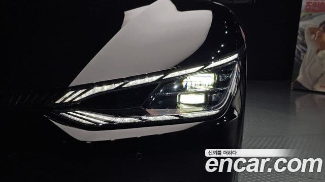 2023 Kia (Киа) EV6 — миниатюра 9
