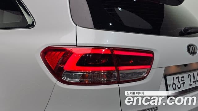 2015 Kia (Киа) All New Sorento — миниатюра 8