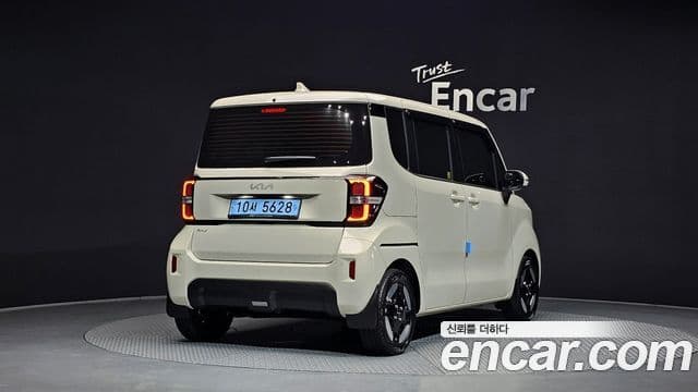2024 Kia (Киа) The New Ray EV — миниатюра 6