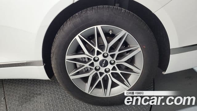 2024 Genesis G80 (RG3) — миниатюра 8