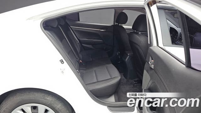 2016 Hyundai (Хёндэ) Avante AD — миниатюра 4