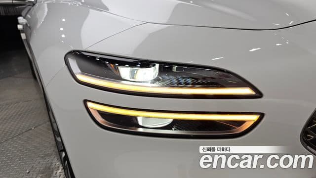 2020 Genesis The New G70 — миниатюра 3