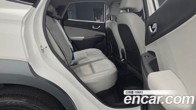 2022 Hyundai (Хёндэ) The New Kona — миниатюра 6