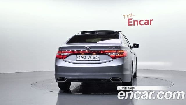 2015 Hyundai (Хёндэ) Grandeur HG — миниатюра 9