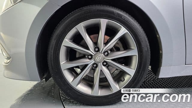 2015 Hyundai (Хёндэ) Grandeur HG